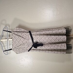 La Belle Vintage 80's Beige and Black Lace Pattern Prom Formal Dress Made In USA